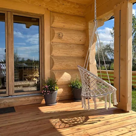 別荘 Goralska Przygoda - Balia, Jacuzzi ツァルニ・ドゥナイェツ